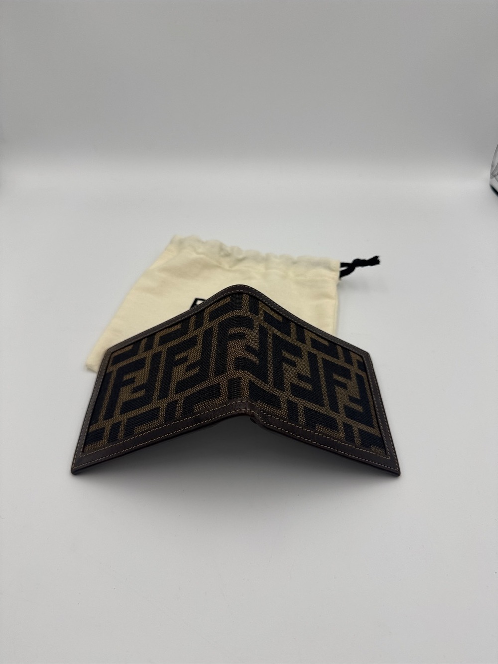 Fendi Men’s Zucca Logo Wallet w/ Dust Bag - Picture 5 of 10